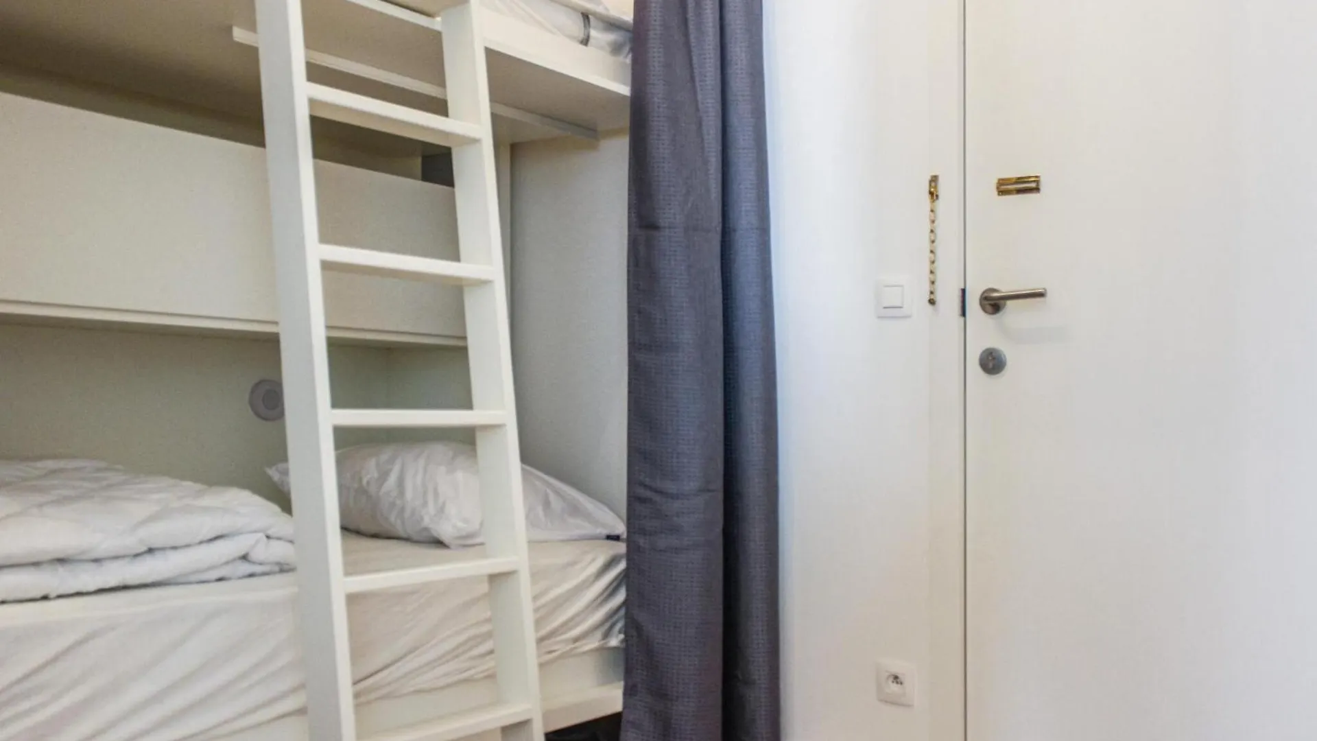 Residentie Crystal Apartment Ostend Belgium